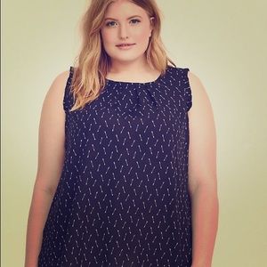 NWT Torrid Navy Arrow Georgette Tank